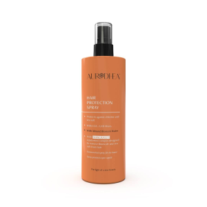 Spray capillaire protecteur contre le chlore et l’eau salée